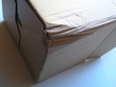 Box_damage.jpg Box_damage.jpg