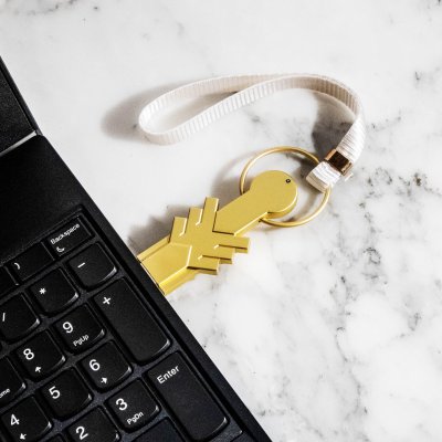 704400105449_code-geass-collectors-edition-blu-ray_11 (1).jpg