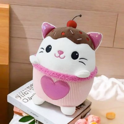 Temu Plushies 04 - Cupcake Cat.jpg