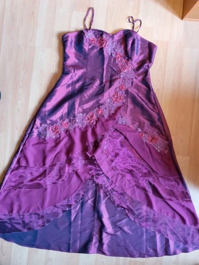 Vinted Cherlone Dipped Hem Embroidered Fuschia Purple Dress with Shawl.jpg