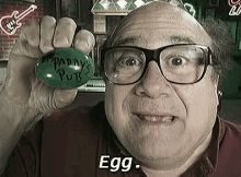 its-always-sunny-in-philadelphia-egg.gif